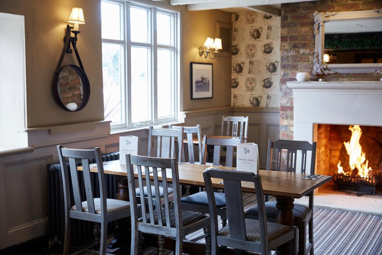 Hotel Crossroads By Chef & Brewer Collection 3*